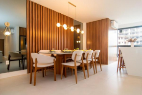 Apt moderno a uma quadra da Praia Brava VT4055